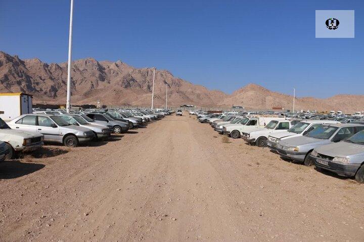 بزرگترین مزایده خودروهای توقیفی مبارزه با مواد مخدر کرمان آغاز شد
