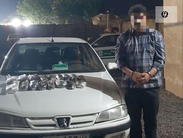 توقیف خودروی حامل مواد مخدر در رشت