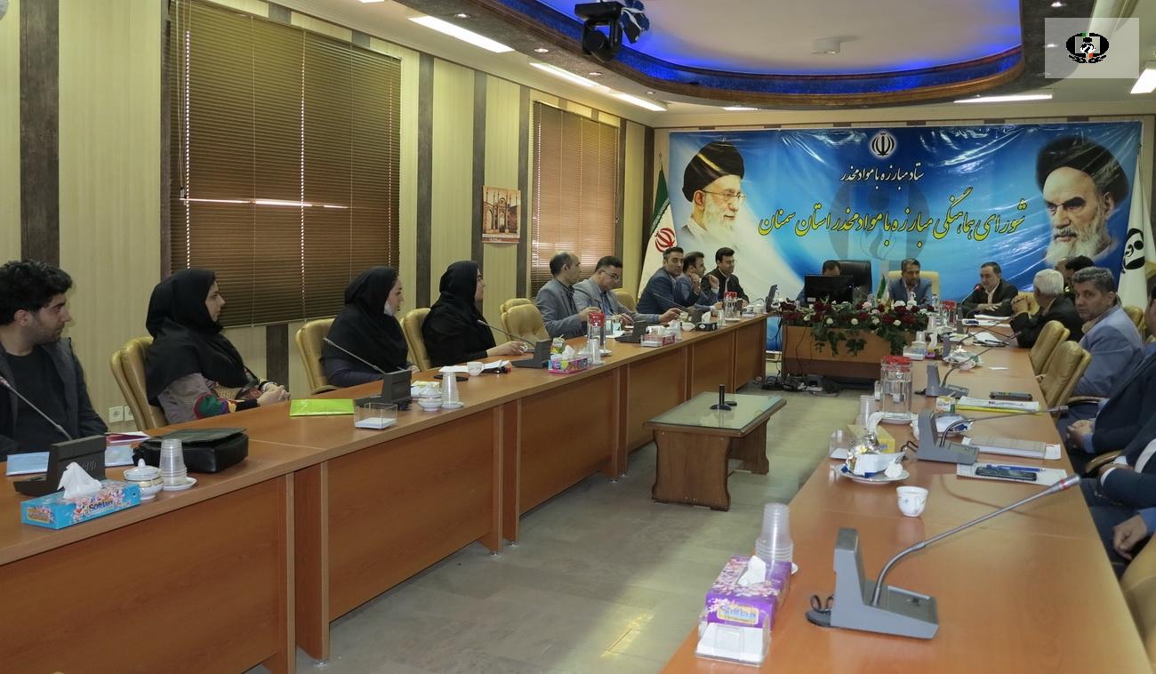 تجلیل از برگزیده استان سمنان در دومین دوره از جشنواره "یاریگران زندگی"