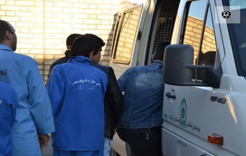 ۲۰ معتاد و خرده فروش مواد مخدر در گرمسار دستگیر شدند