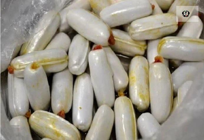 معده قاچاقچی، انبار تریاک