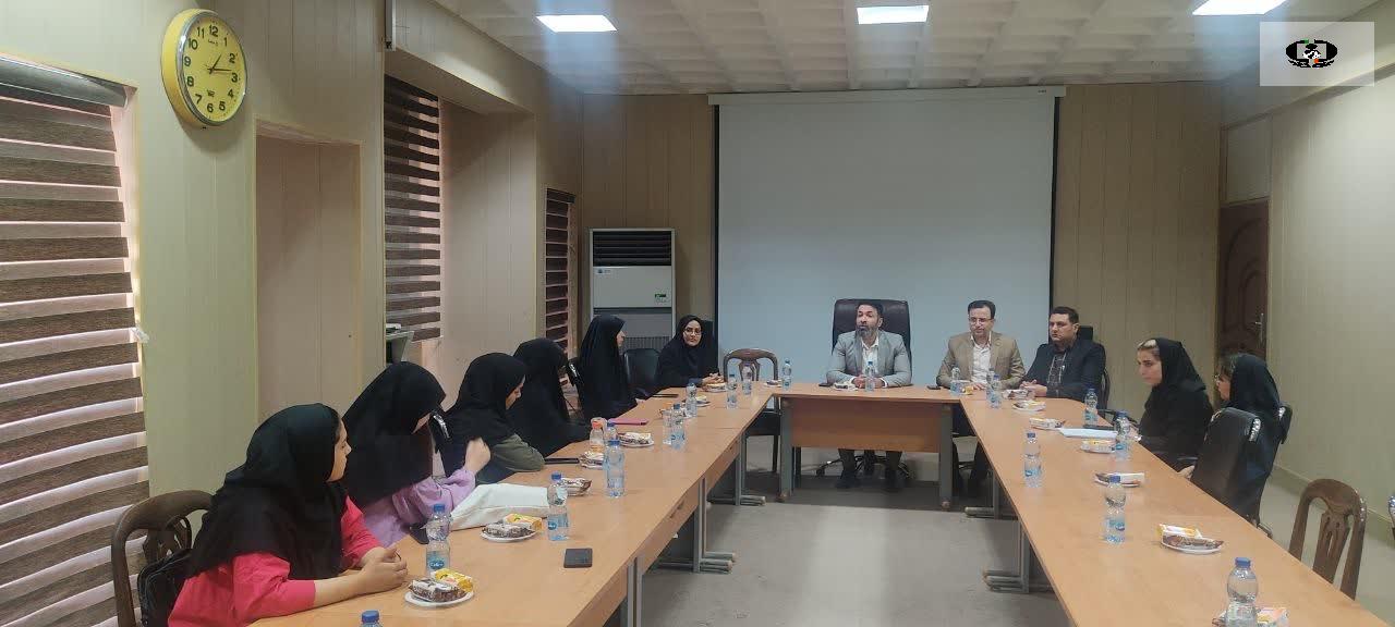 برگزاری سمینار گفتمان خودمانی و صمیمی با رویکرد یاریگران زندگی