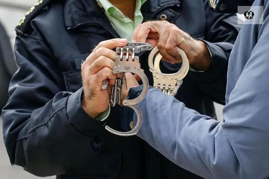 زمین&zwnj;گیر شدن خودروی حامل مواد مخدر با شلیک پلیس و دستگیری دو سوداگر مرگ