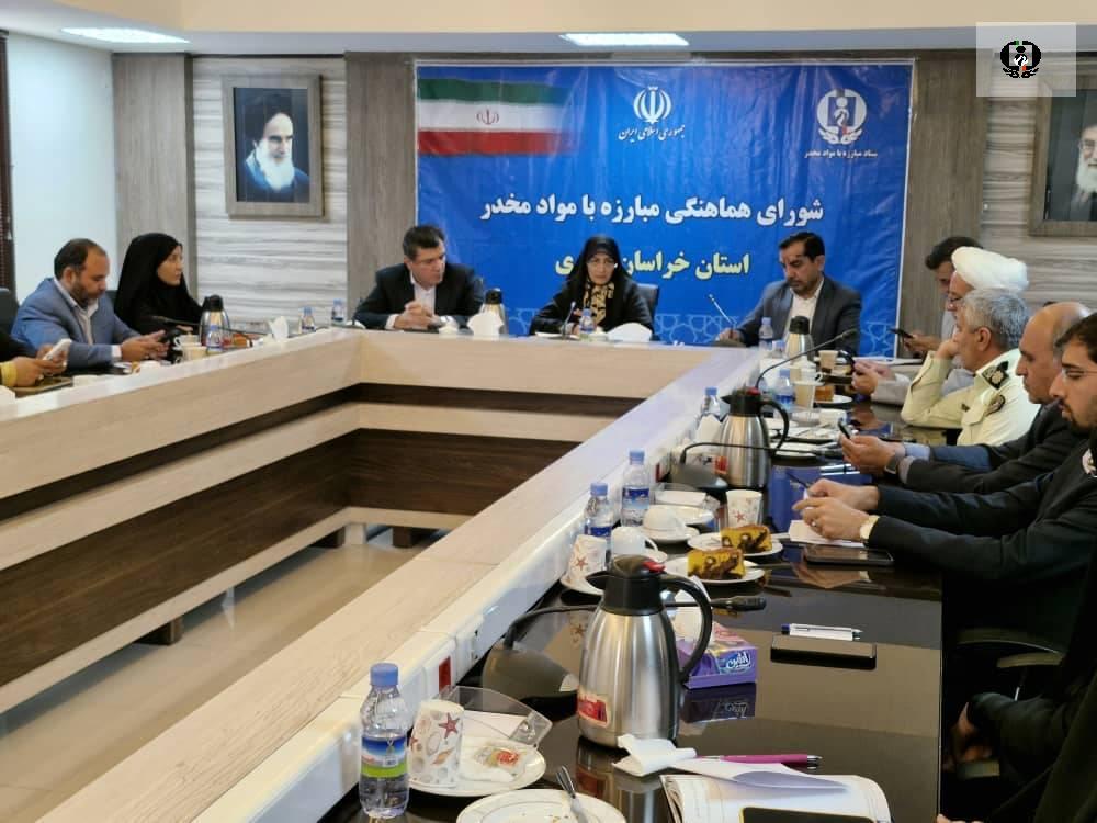 هدف در امر پیشگیری از اعتیاد ایمن&zwnj;سازی جامعه مخصوصاً نسل جوان در برابر خطر اعتیاد است