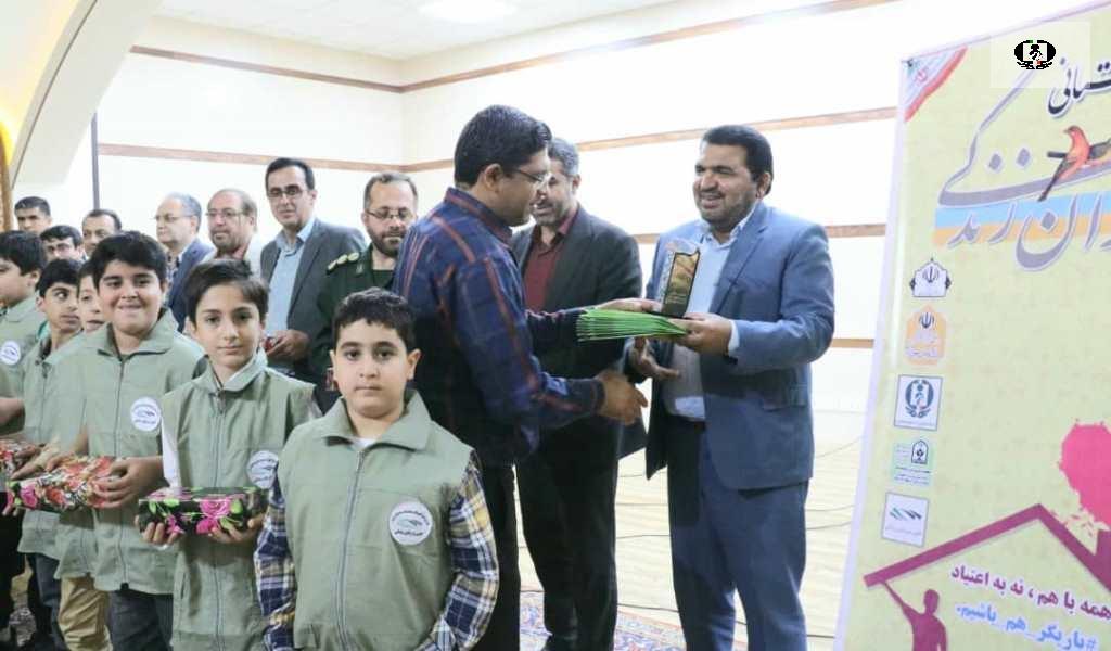 تجلیل از 50 مدرسه برتر کانون یاریگران زندگی استان مازندران