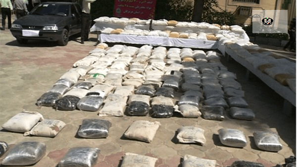 محموله ۹۹ کیلویی تریاک در اصفهان توقیف شد